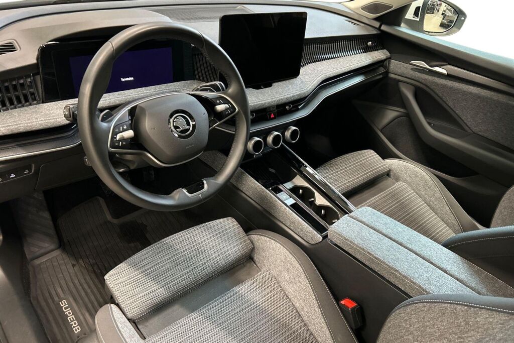 SKODA SUPERB 2025 1.5 TSI eTEC Style DSG Autom.
