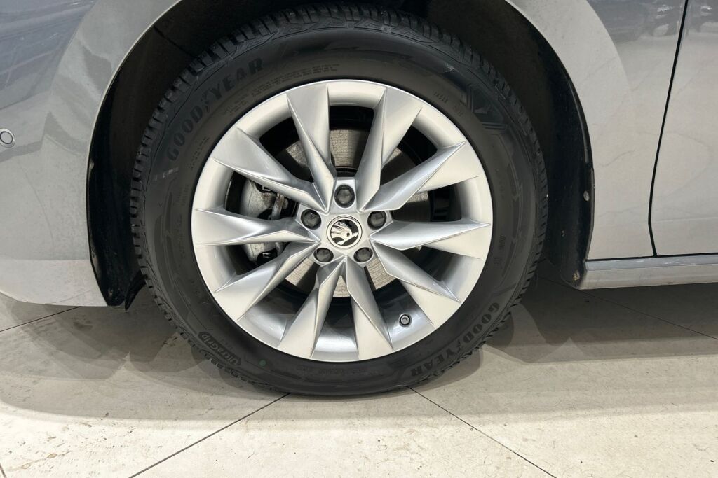 Skoda Superb 2024 Combi 1.5 TSI eTEC Style DSG Autom.