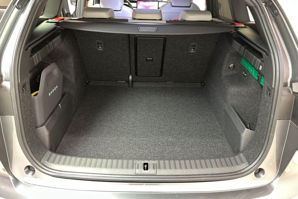 Skoda Enyaq 2025 85x 4x4 Style