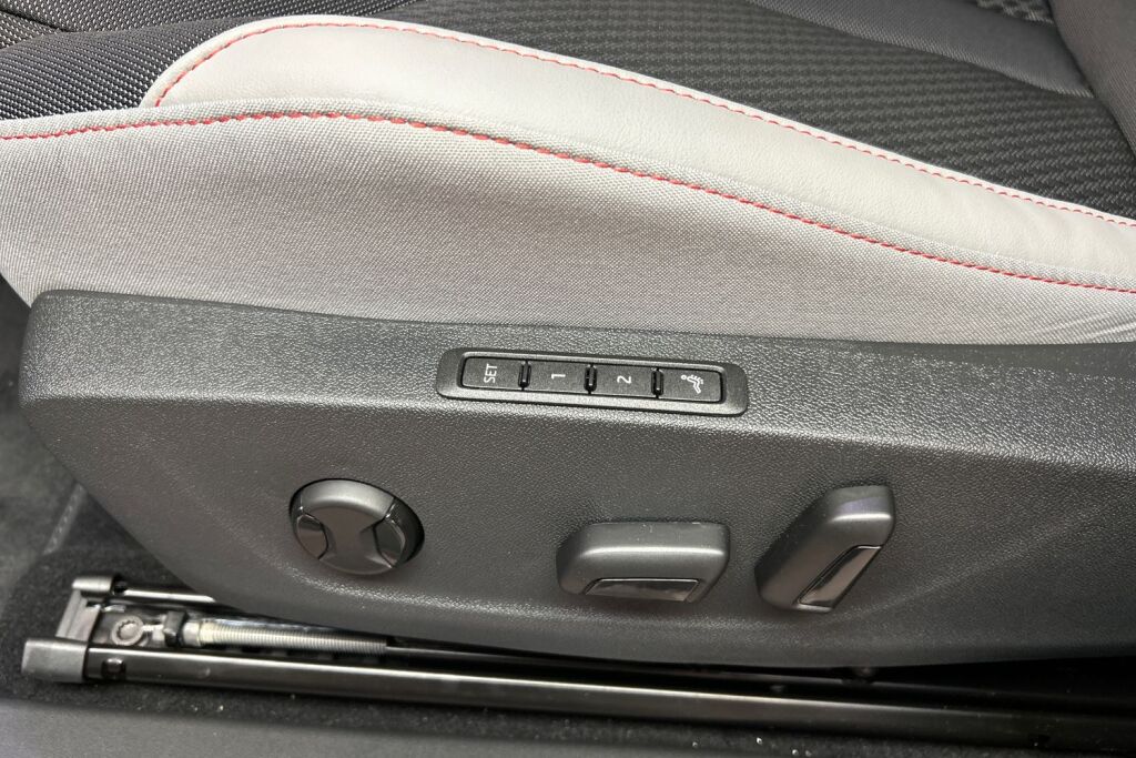 Skoda Enyaq 2025 85x 4x4 Style