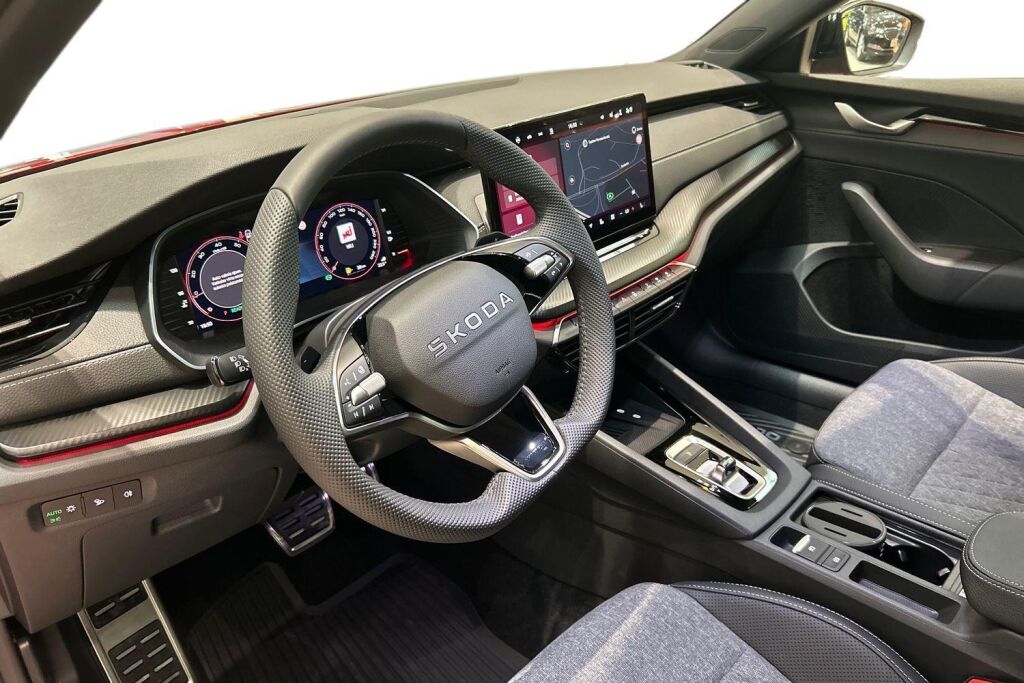 Skoda Octavia 2026 1.5 TSI 150 SportLine eTEC DSG Autom.