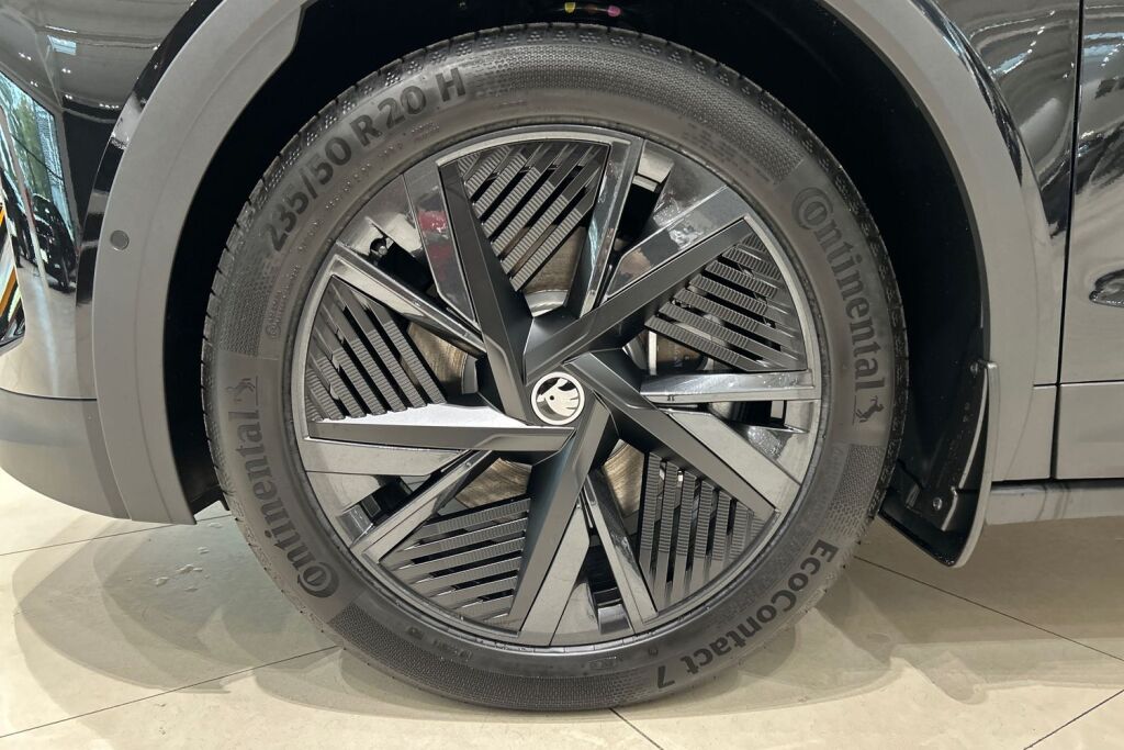 Skoda Elroq 2026 85x 4x4 RS