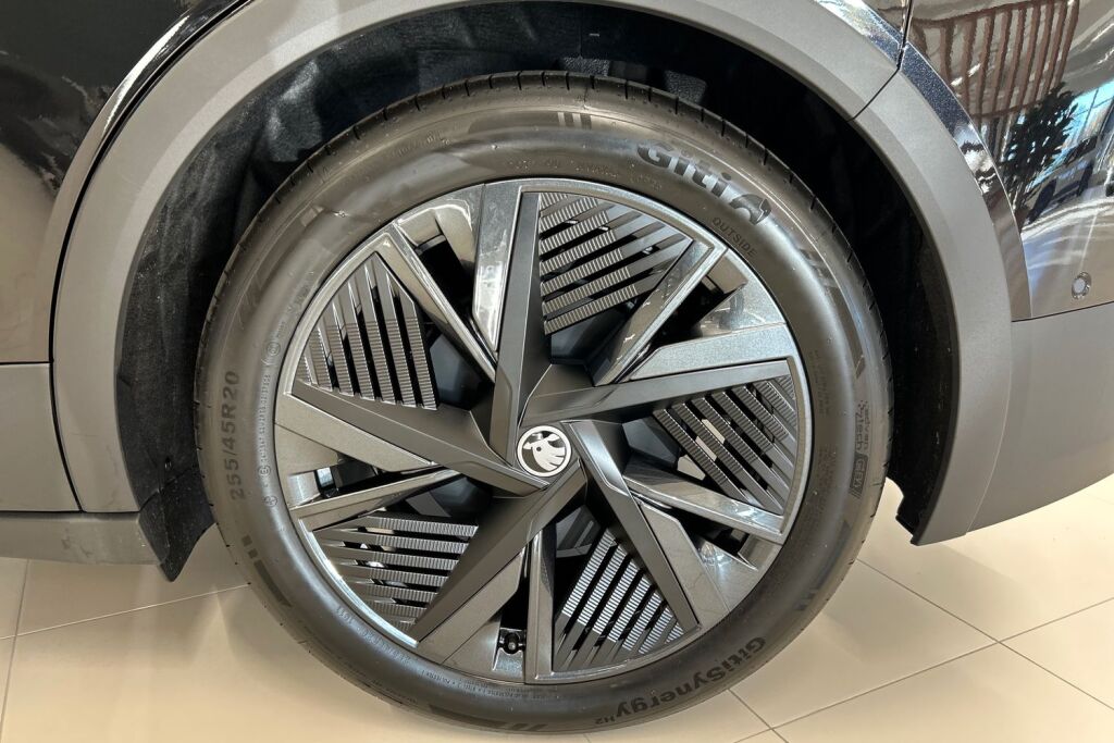 Skoda Elroq 2027 85x 4x4 RS