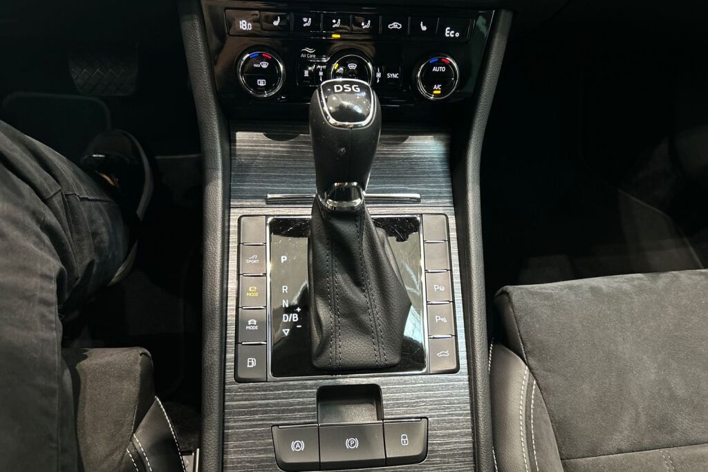 SKODA SUPERB 2021 1,4 TSI PHEV Style iV DSG Autom.
