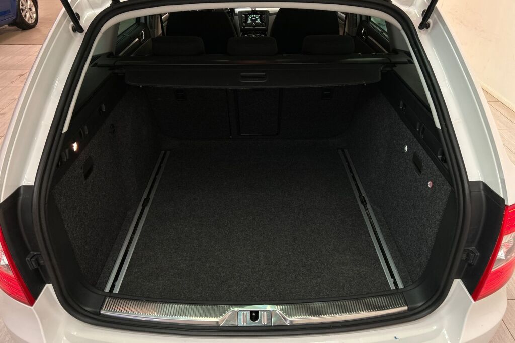 Skoda Superb 2014 Combi 2,0 TDI 170 Ambition Business DSG Autom.