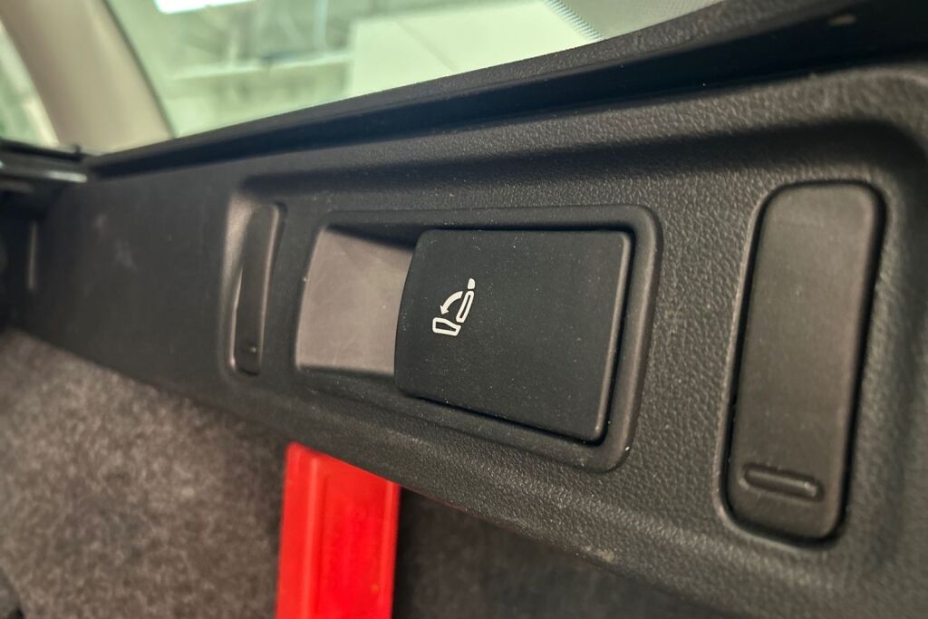 Skoda Octavia 2016 Combi 1,8 TSI 4x4 Scout DSG Autom.