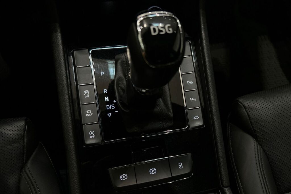 Skoda Superb 2018 2,0 TSI 220 L&K BusinessLine DSG Autom.