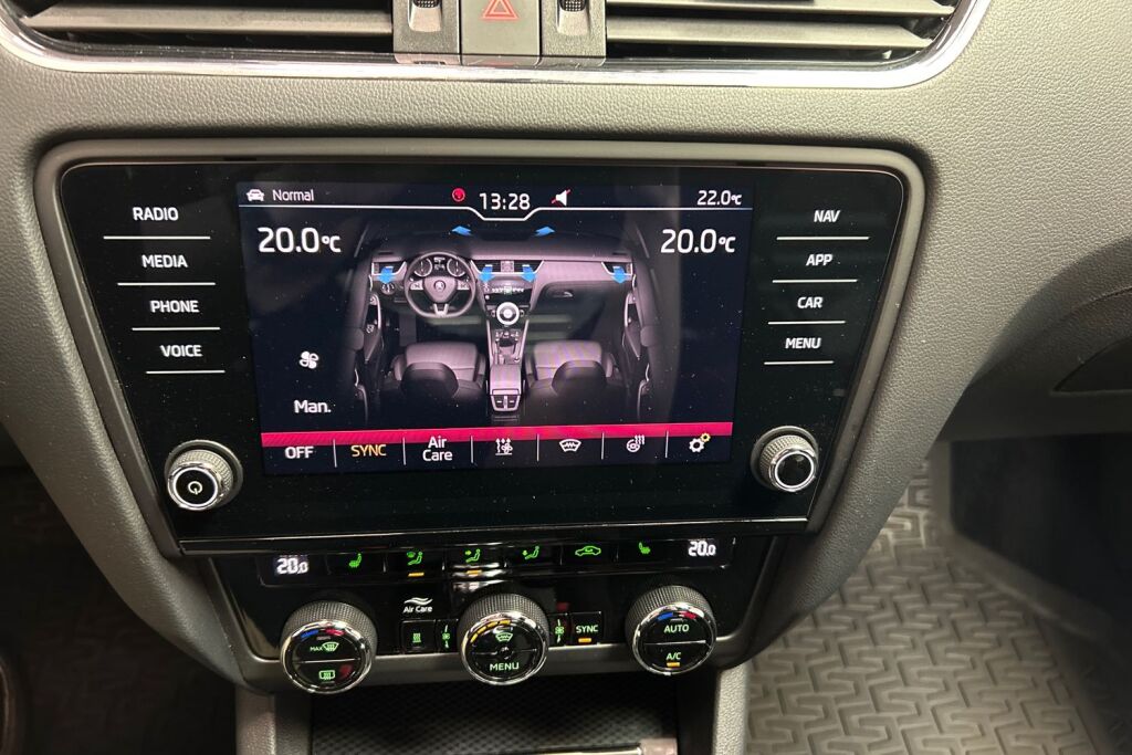 Skoda Octavia 2018 2,0 TSI RS DSG Autom.