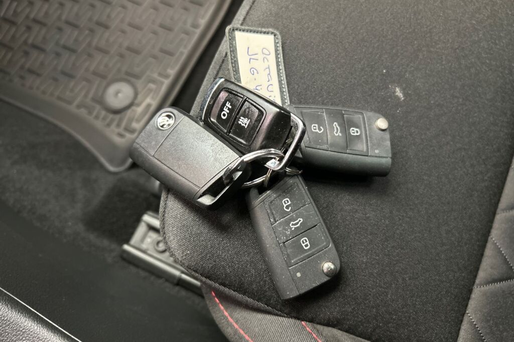 Skoda Octavia 2018 2,0 TSI RS DSG Autom.