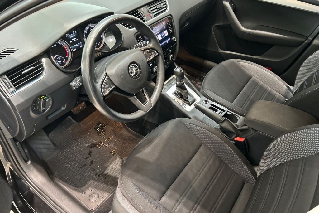SKODA OCTAVIA 2019 Combi 1,5 TSI Ambition BusinessLine DSG Autom.