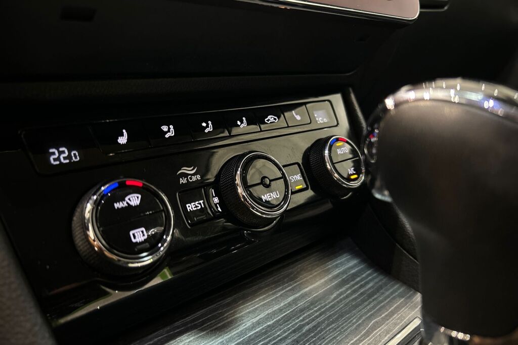 SKODA Superb 2020 Combi 1,4 TSI PHEV Style iV DSG Autom.