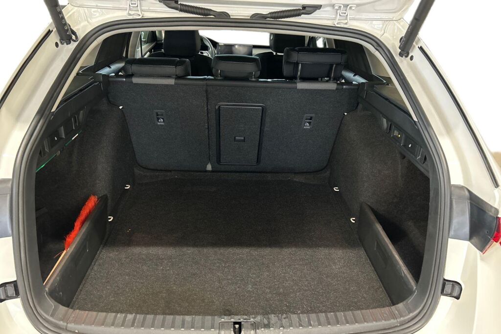 SKODA OCTAVIA 2022 Combi 2.0 TDI 150 Ambition Nordic Edition DSG Autom.