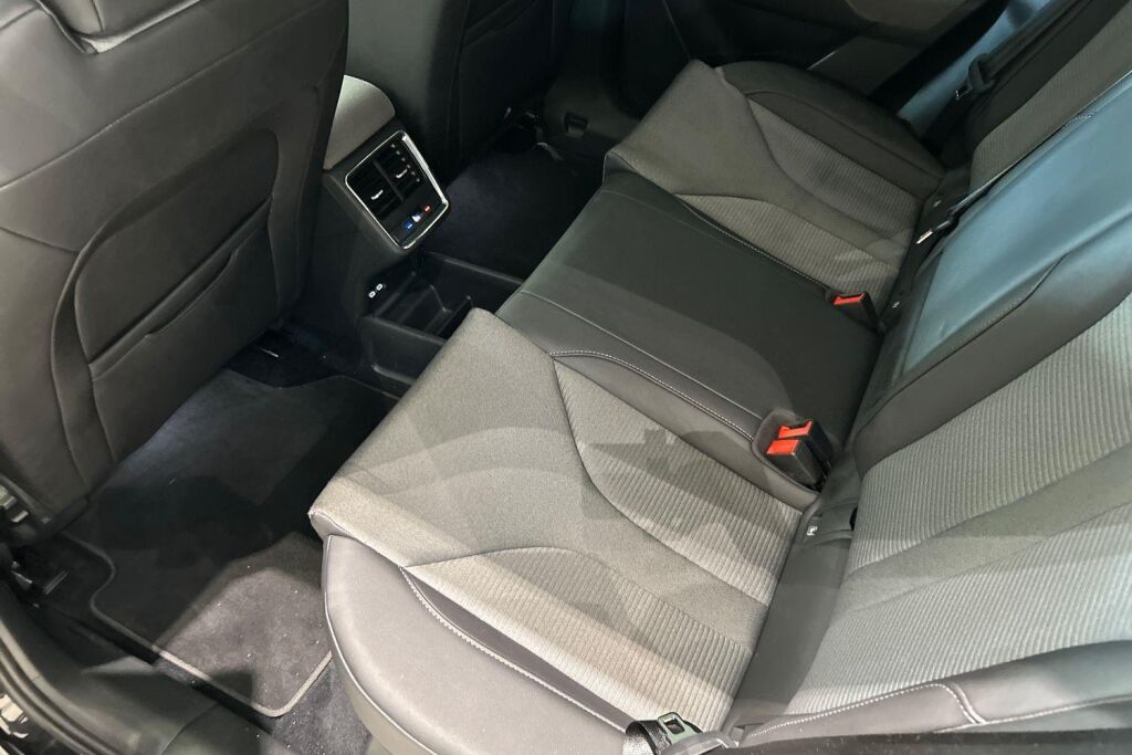 Skoda Enyaq 2023 80 iV  - Loistoturva 12 kk / 20 000 km veloituksetta. 2 Vuosi 590 Euroa!-