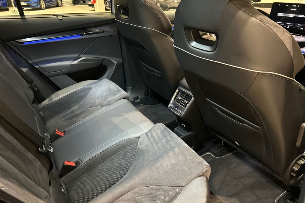 Skoda Enyaq 2023 80x 4x4 SportLine iV