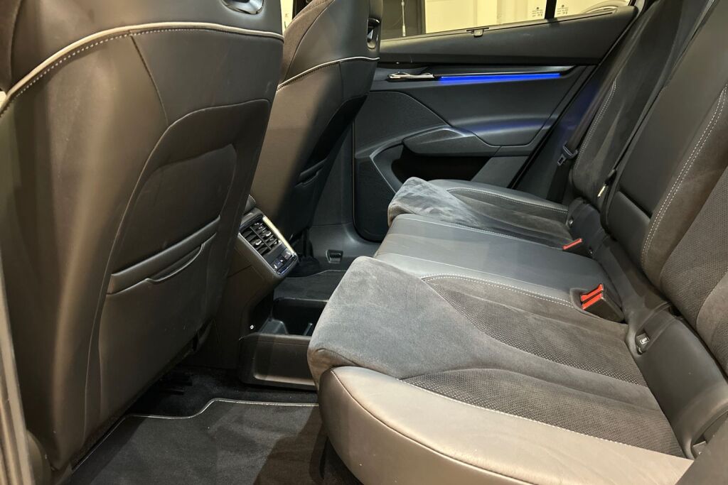 Skoda Enyaq 2023 80x 4x4 SportLine iV