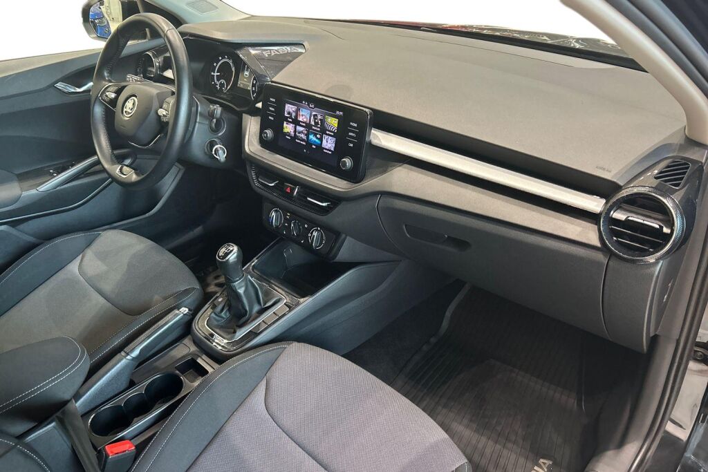Skoda Fabia 2023 1.0 TSI 95 Ambition