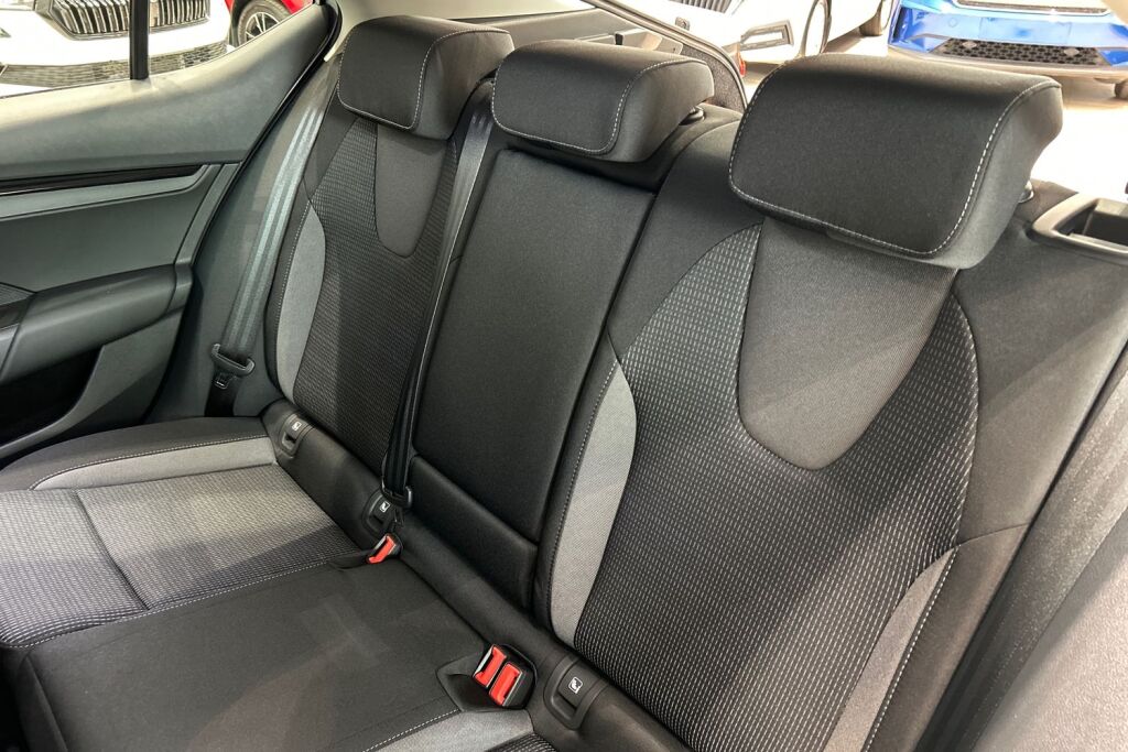 Skoda Octavia 2025 1.0 TSI Ambition eTEC DSG Autom.