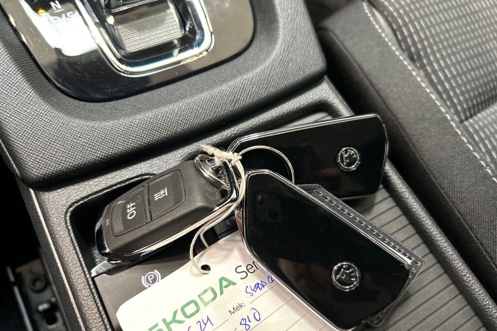 Skoda Octavia 2025 1.0 TSI Ambition eTEC DSG Autom.