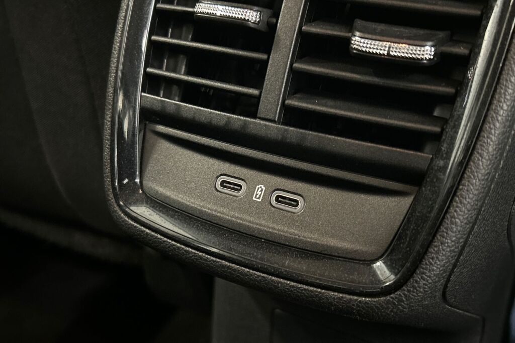Skoda Kamiq 2024 1.0 TSI 116 Selection DSG Autom.