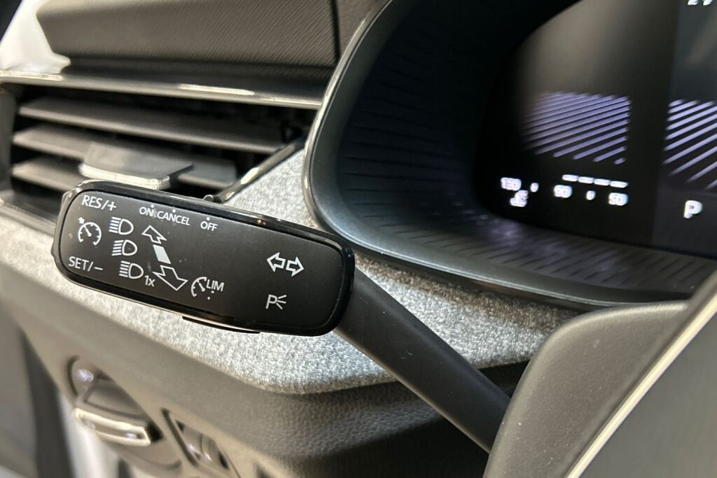 Skoda Kamiq 2024 1.0 TSI 116 Selection DSG Autom.