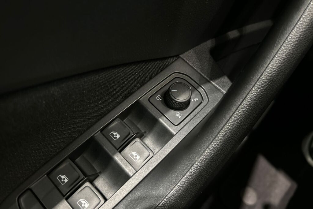 Skoda Kamiq 2024 1.0 TSI 116 Selection DSG Autom.