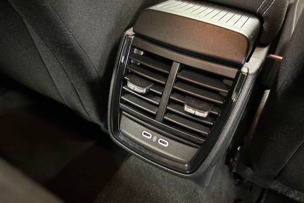 SKODA Kamiq 2024 1.0 TSI 116 Selection DSG Autom.