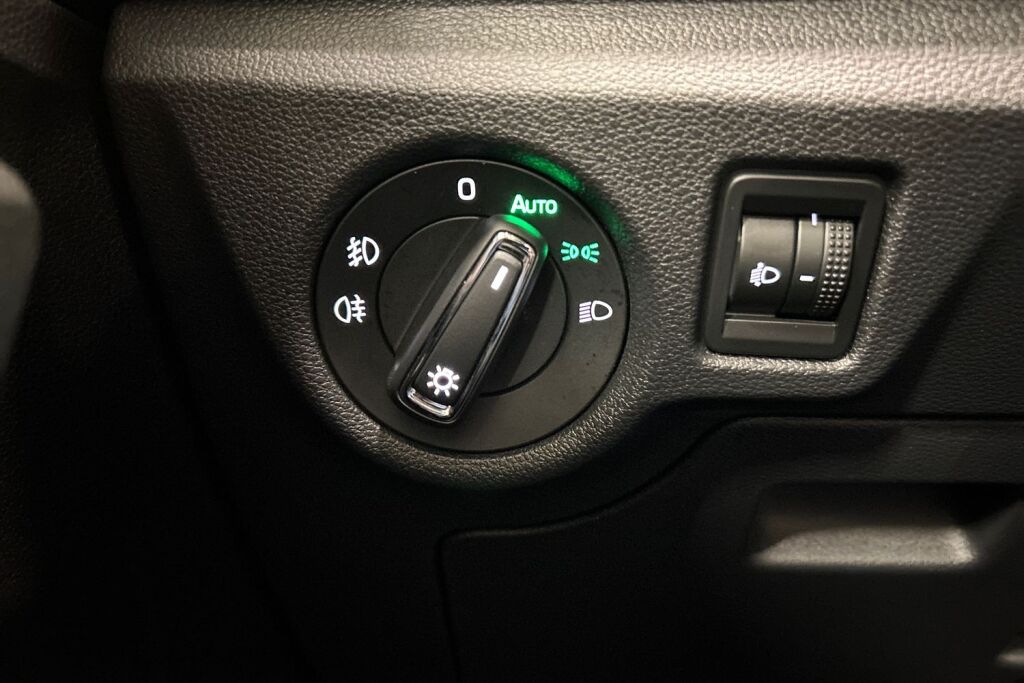 Skoda Kamiq 2024 1.0 TSI 116 Selection DSG Autom.