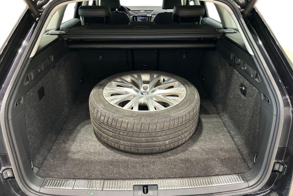 Skoda Superb 2021 Combi 1,4 TSI PHEV Style iV DSG Autom.