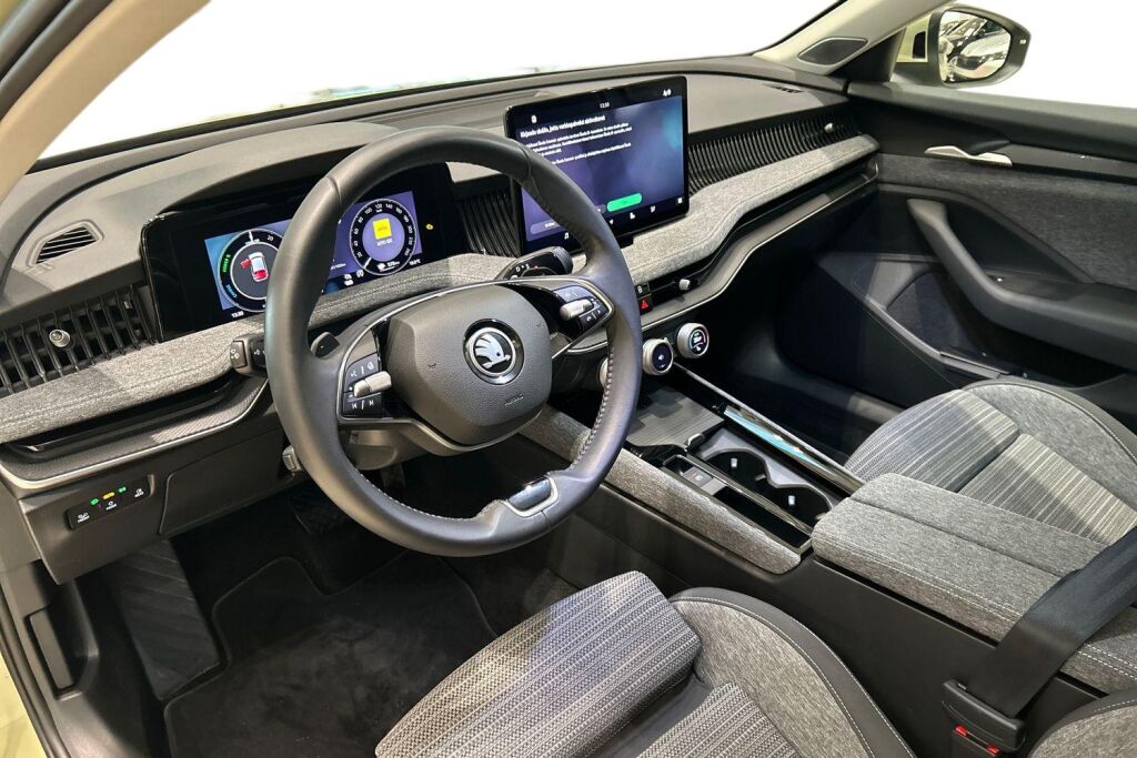 Skoda Superb 2024 Combi 1.5 TSI PHEV Style DSG Autom.