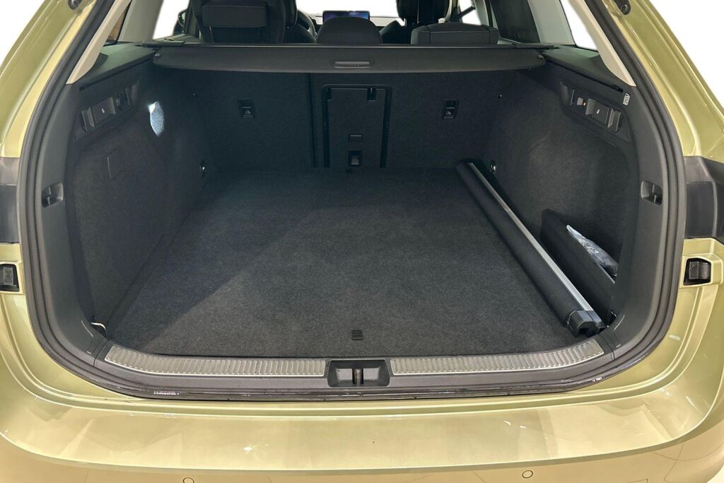 Skoda Superb 2024 Combi 1.5 TSI PHEV Style DSG Autom.