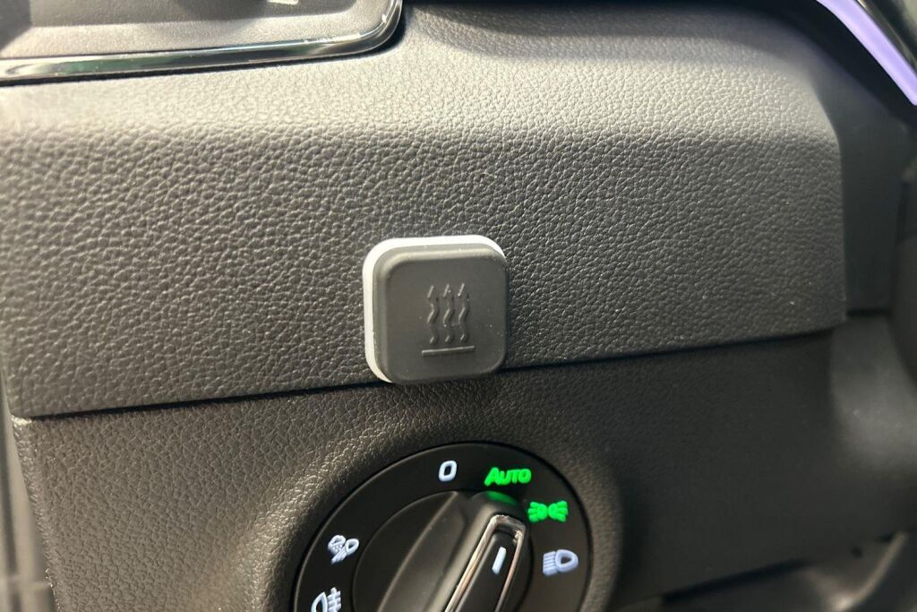 Skoda Karoq 2024 2,0 TDI 150 4x4 Style DSG Autom.