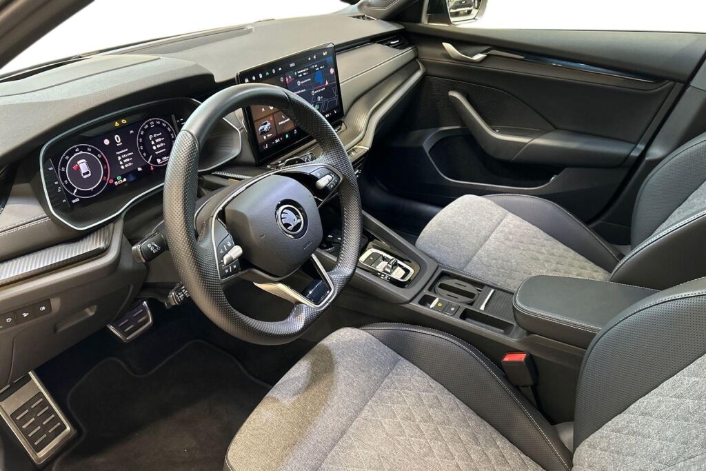 Skoda Octavia 2024 Combi 1.5 TSI 150hv SportLine eTEC DSG Autom.