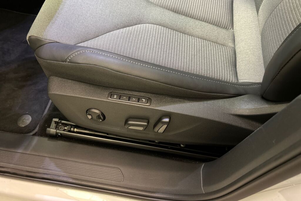 Skoda Enyaq 2026 Coupé 85x 4x4 Style