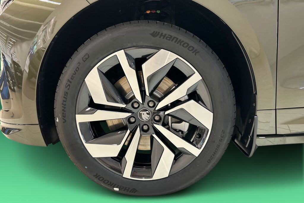Skoda Enyaq 2026 Coupé 85x 4x4 SportLine