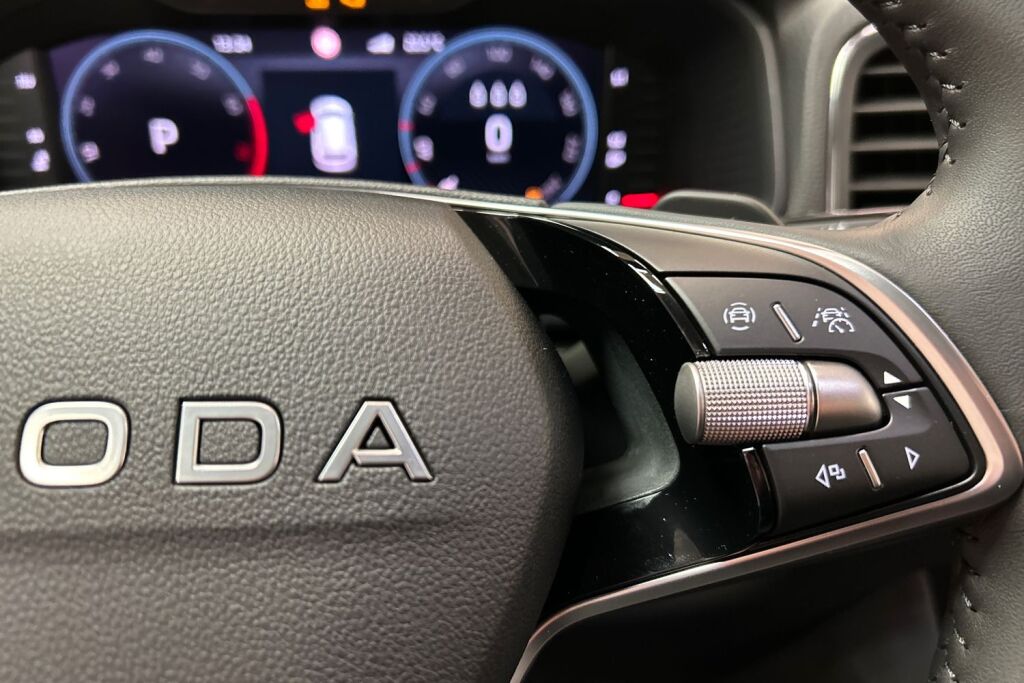 Skoda Karoq 2026 1.5 TSI Style DSG Autom.