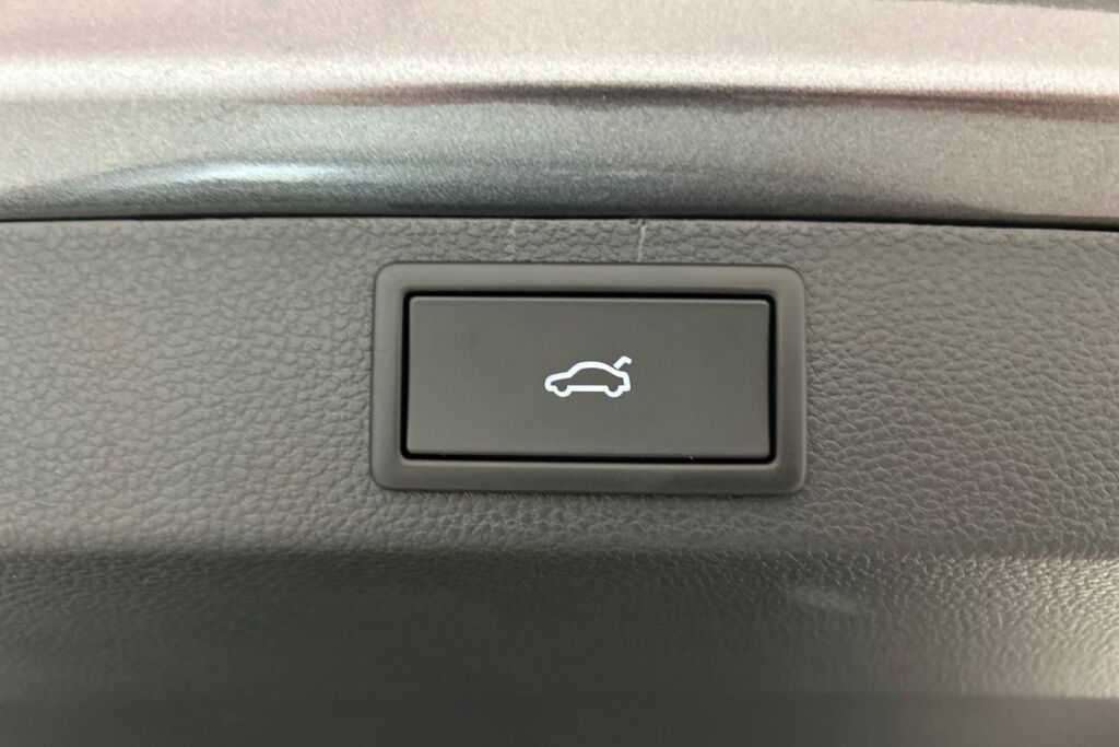 Skoda Karoq 2026 1.5 TSI Style DSG Autom.