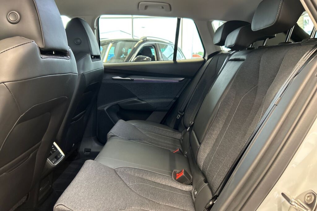 Skoda Elroq 2026 85x 4x4 Style