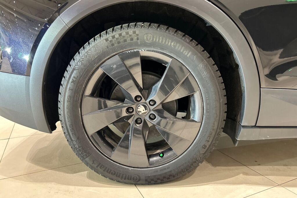 Skoda Elroq 2025 85x 4x4 Style