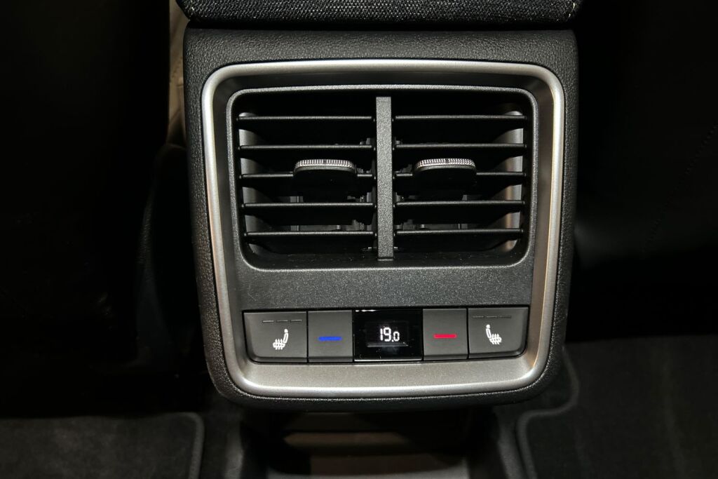 Skoda Elroq 2025 85x 4x4 Style