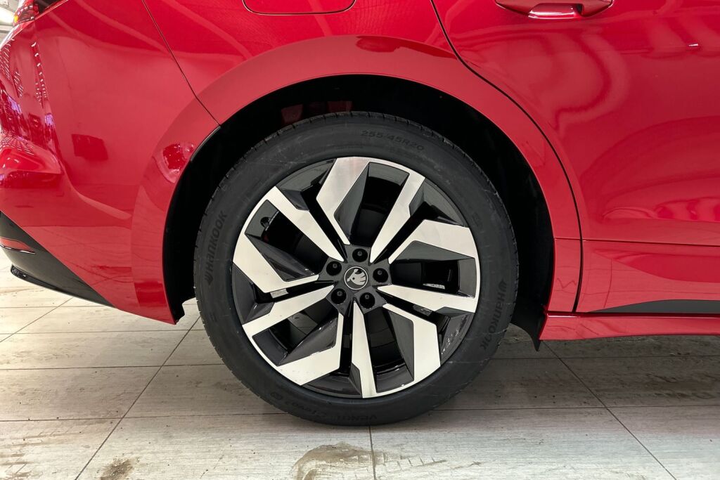 Skoda Enyaq 2026 Coupé 85x 4x4 SportLine