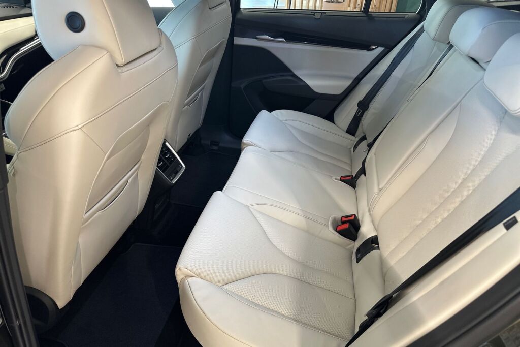 Skoda Enyaq 2027 85x 4x4 Style
