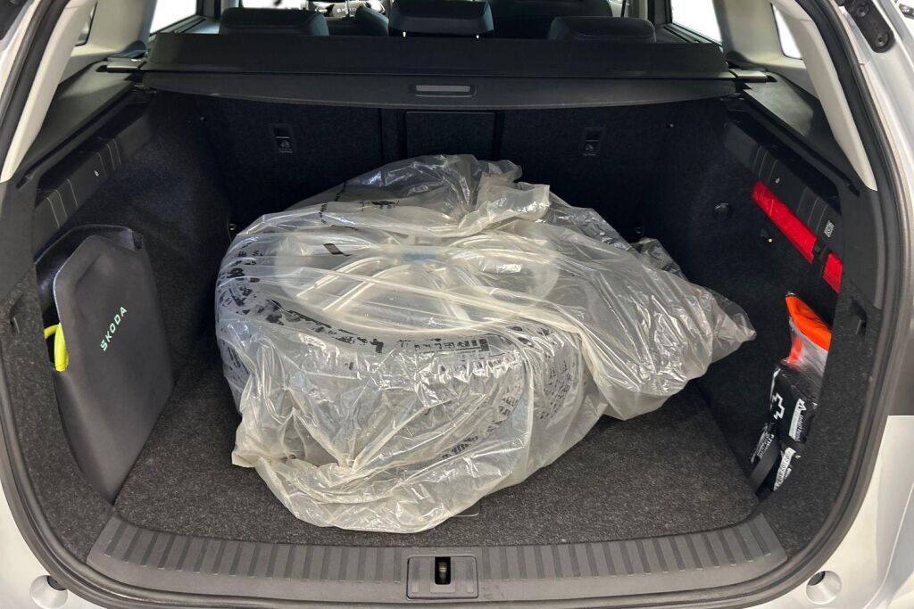 SKODA Enyaq 2025 85x 4x4