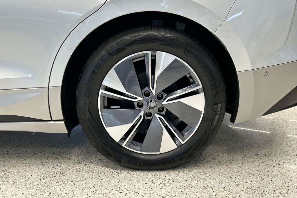 SKODA Enyaq 2025 85x 4x4