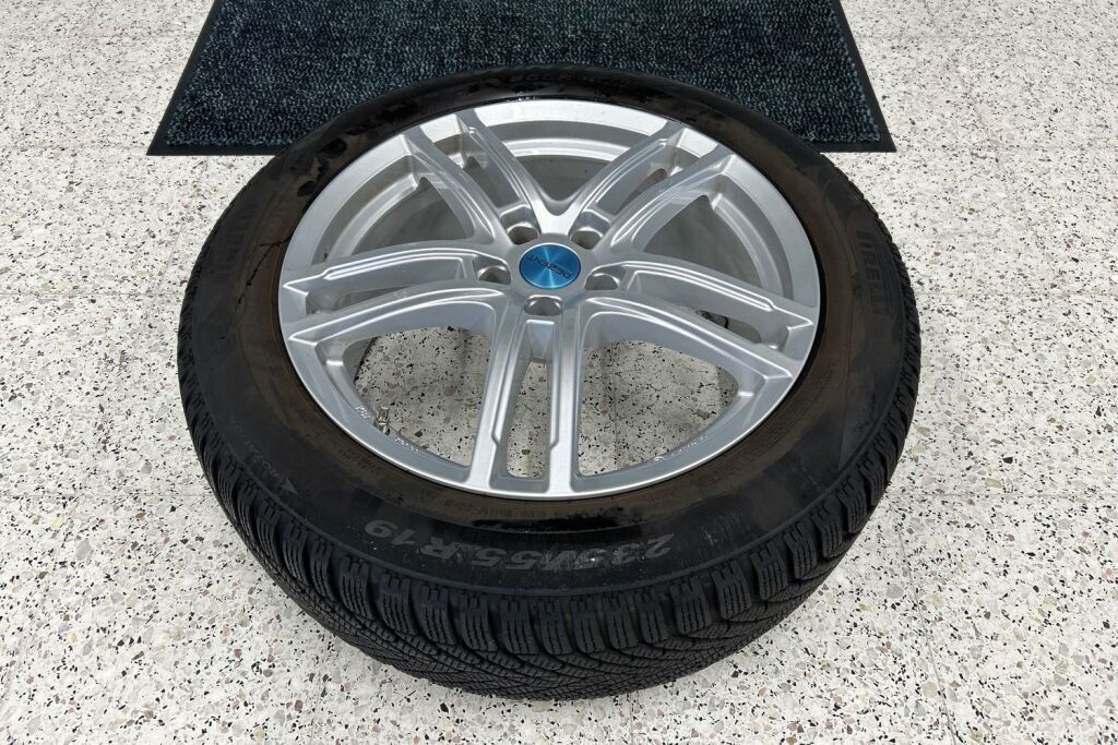 SKODA Enyaq 2025 85x 4x4
