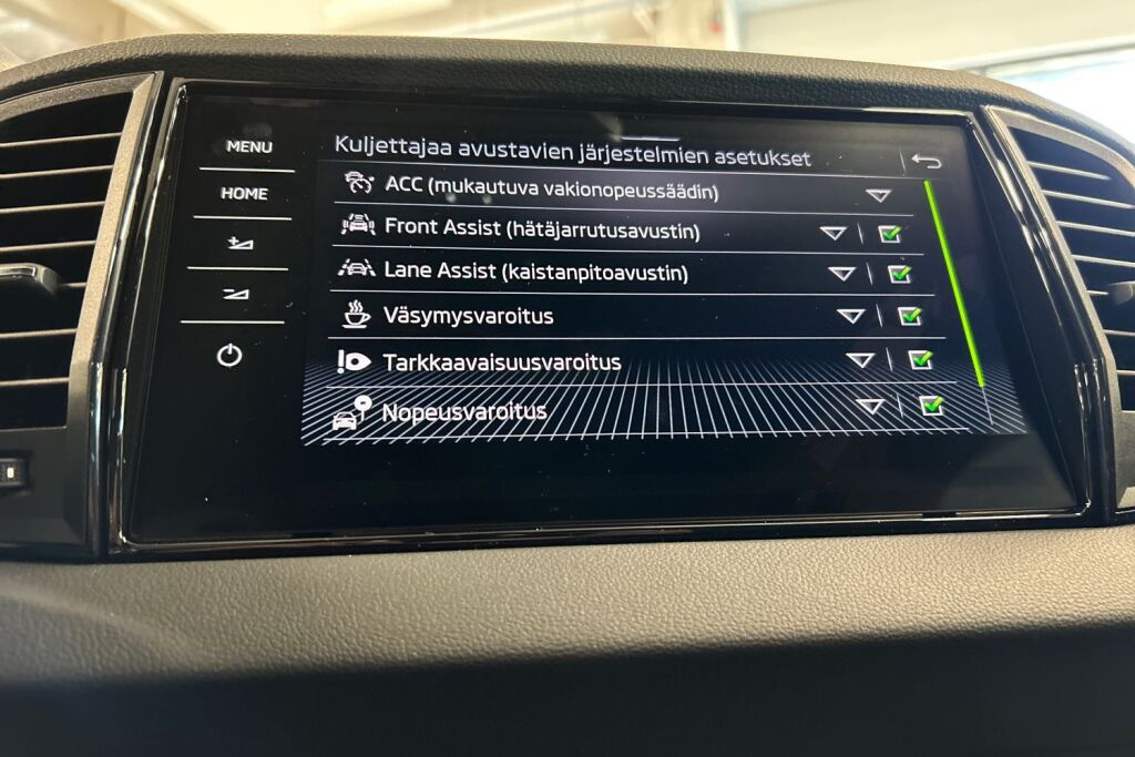 Skoda Karoq 2026 1.5 TSI SportLine DSG Autom.