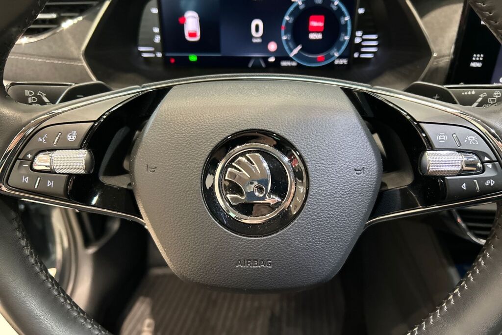 SKODA OCTAVIA 2022 Combi 1.5 TSI Style eTEC DSG Autom.