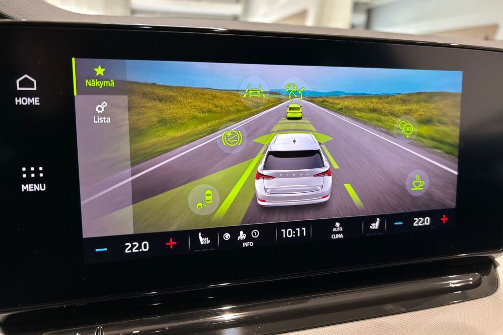 SKODA OCTAVIA 2022 Combi 1.5 TSI Style eTEC DSG Autom.