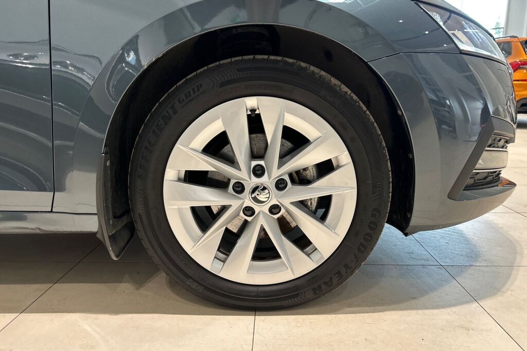 SKODA OCTAVIA 2022 Combi 1.5 TSI Style eTEC DSG Autom.