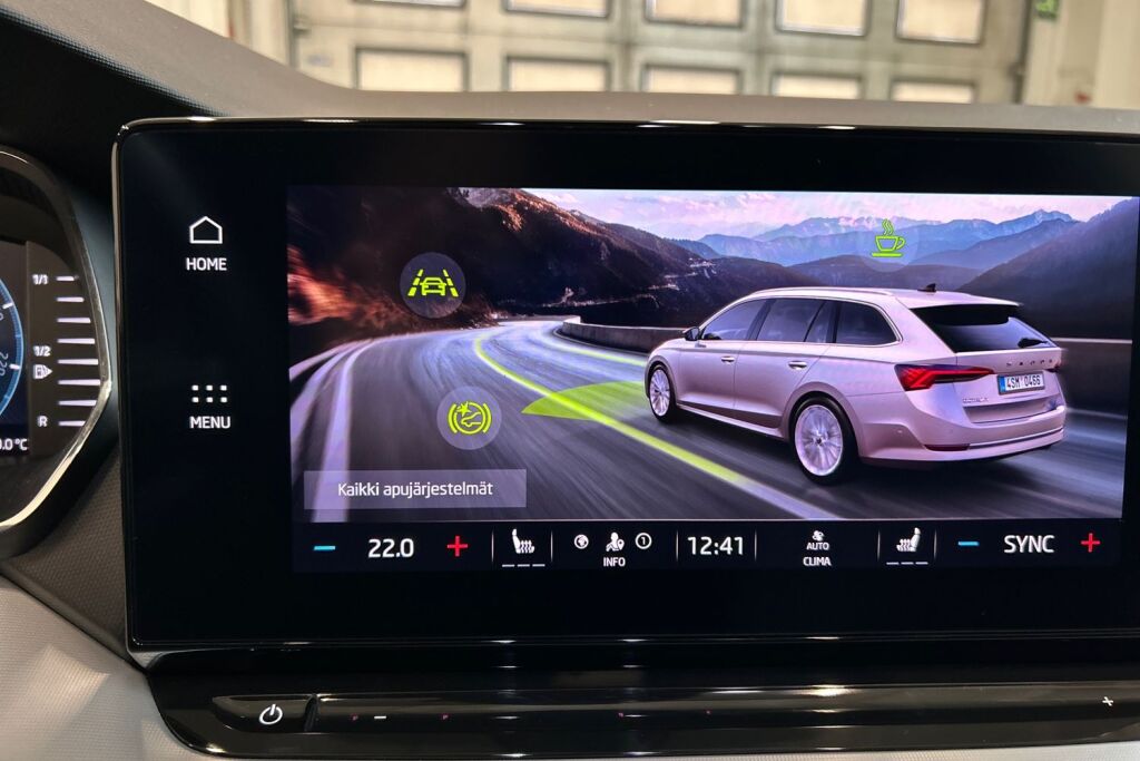 SKODA OCTAVIA 2022 Combi 1.0 TSI Ambition eTEC DSG Autom.