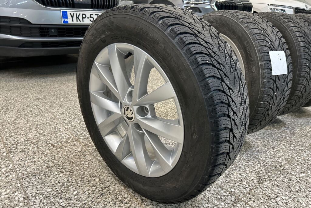 SKODA OCTAVIA 2022 Combi 1.0 TSI Ambition eTEC DSG Autom.